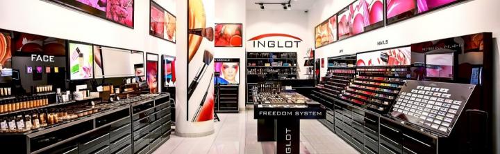 Inglot nie zwalnia tempa